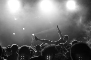 Crowdsurfing